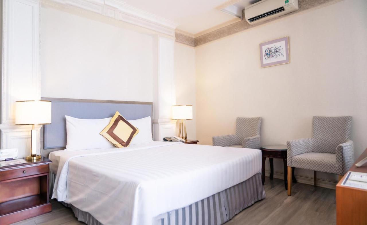 Lotus Saigon Hotel Ho Chi Minh City Bagian luar foto